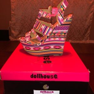 Multi color wedges